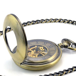 Keep Moving Chain Watch